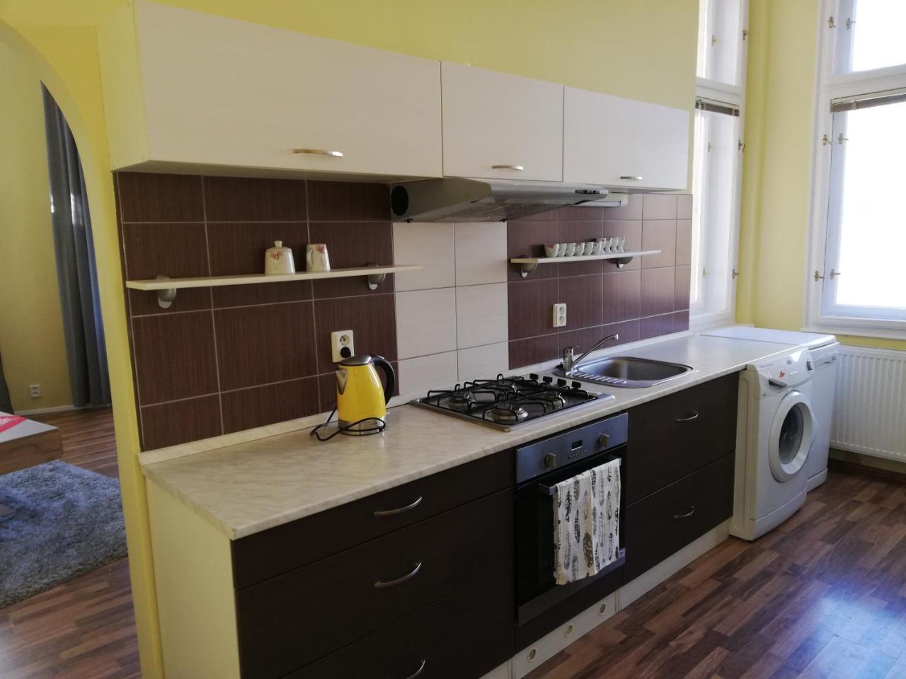 Appartement Imperia à Karlovy Vary Extérieur photo